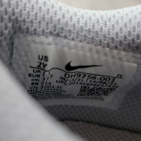 NEW Kids (PS) Nike Dunk Low Two-Toned Grey - DH9756-001 - Picture 10 of 11